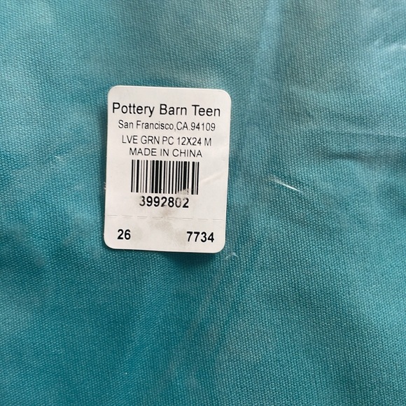 NIB pottery Barn Teen pillow cover 12 x 24 in - Picture 3 of 3